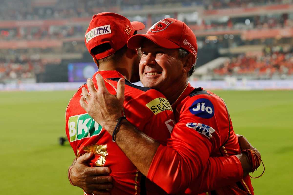 Shreyas Iyer and Ricky Ponting exchange hugs after PBKS' stunning win , Punjab Kings vs Kolkata Knight Riders, IPL 2025, Mullanpur, April 15, 2025