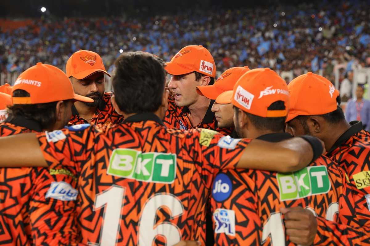 Pat Cummins leading the huddle before the first innings, Gujarat Titans vs Sunrisers Hyderabad, IPL 2025, Ahmedabad, May 2, 2025