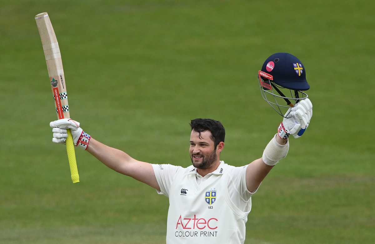Ollie Robinson scored his first hundred of the season, County Championship, Division One, Durham vs Nottinghamshire, Chester-le-Street, May 18, 2025