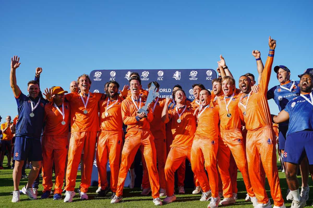 Netherlands celebrate their championship win, Italy vs Netherlands, ICC Men's T20 World Cup Europe Region Final, The Hague, July 11, 2025