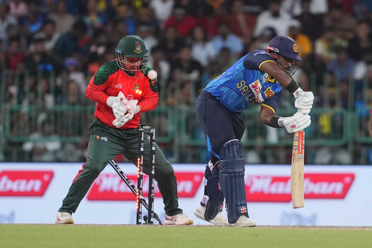 Charith Asalanka loses his stumps, Sri Lanka vs Bangladesh, 3rd T20I, Colombo (RPS), July 16, 2025