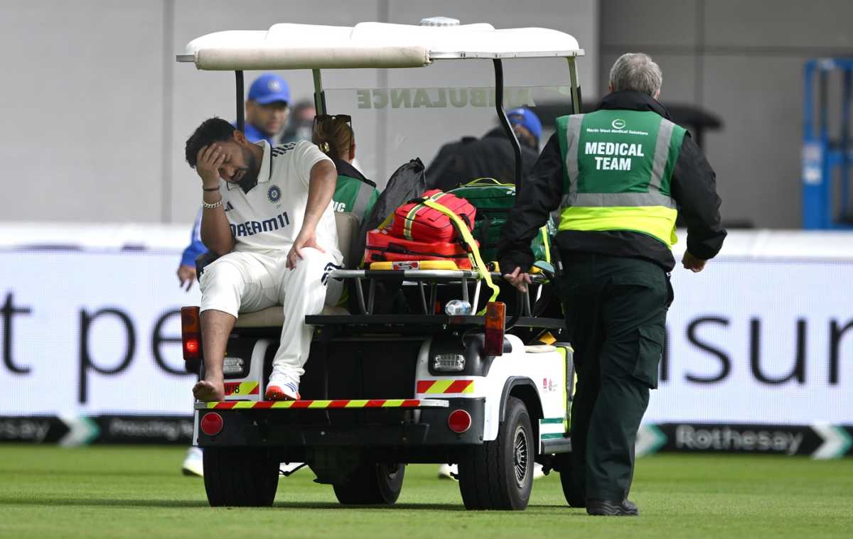 Rishabh Pant leaves the field on a medical cart after hurting his foot, England vs India, 4th Test, 1st day, Manchester, July 23, 2025