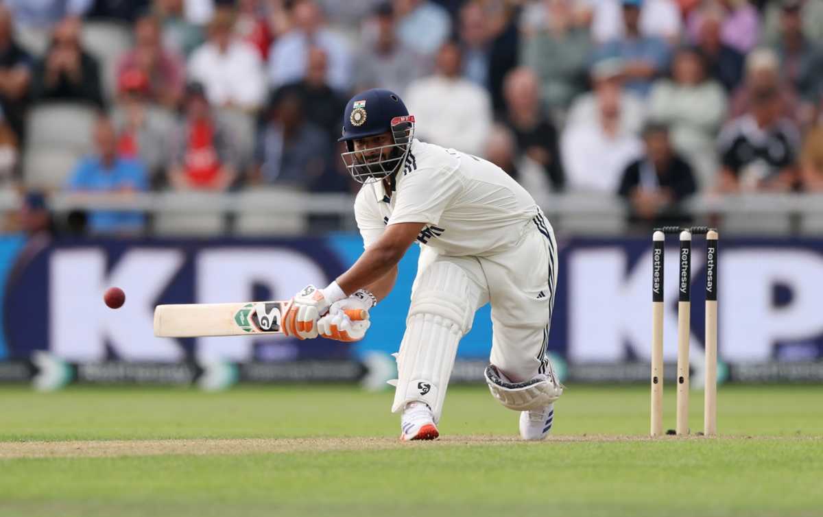 Rishabh Pant ended up edging the reverse hit onto his right foot, England vs India, 4th Test, 1st day, Manchester, July 23, 2025