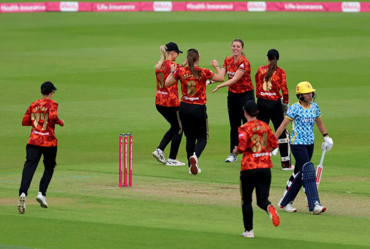 Grace Ballinger made the breakthrough, The Blaze vs Warwickshire, Women's T20 Blast eliminator, The Oval, July 27, 2025