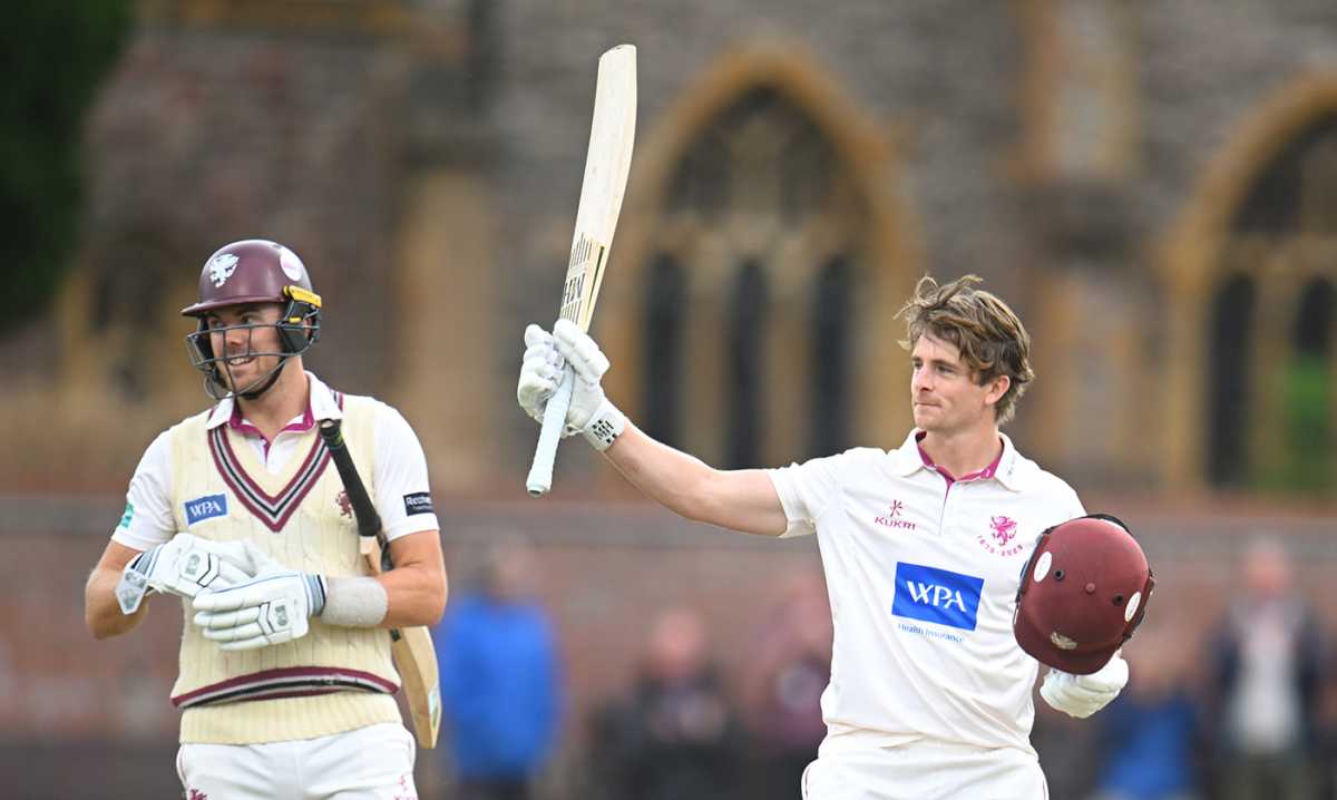 Tom Abell acknowledges his century, Somerset vs Yorkshire, County Championship, Division One, Taunton, September 9, 2025