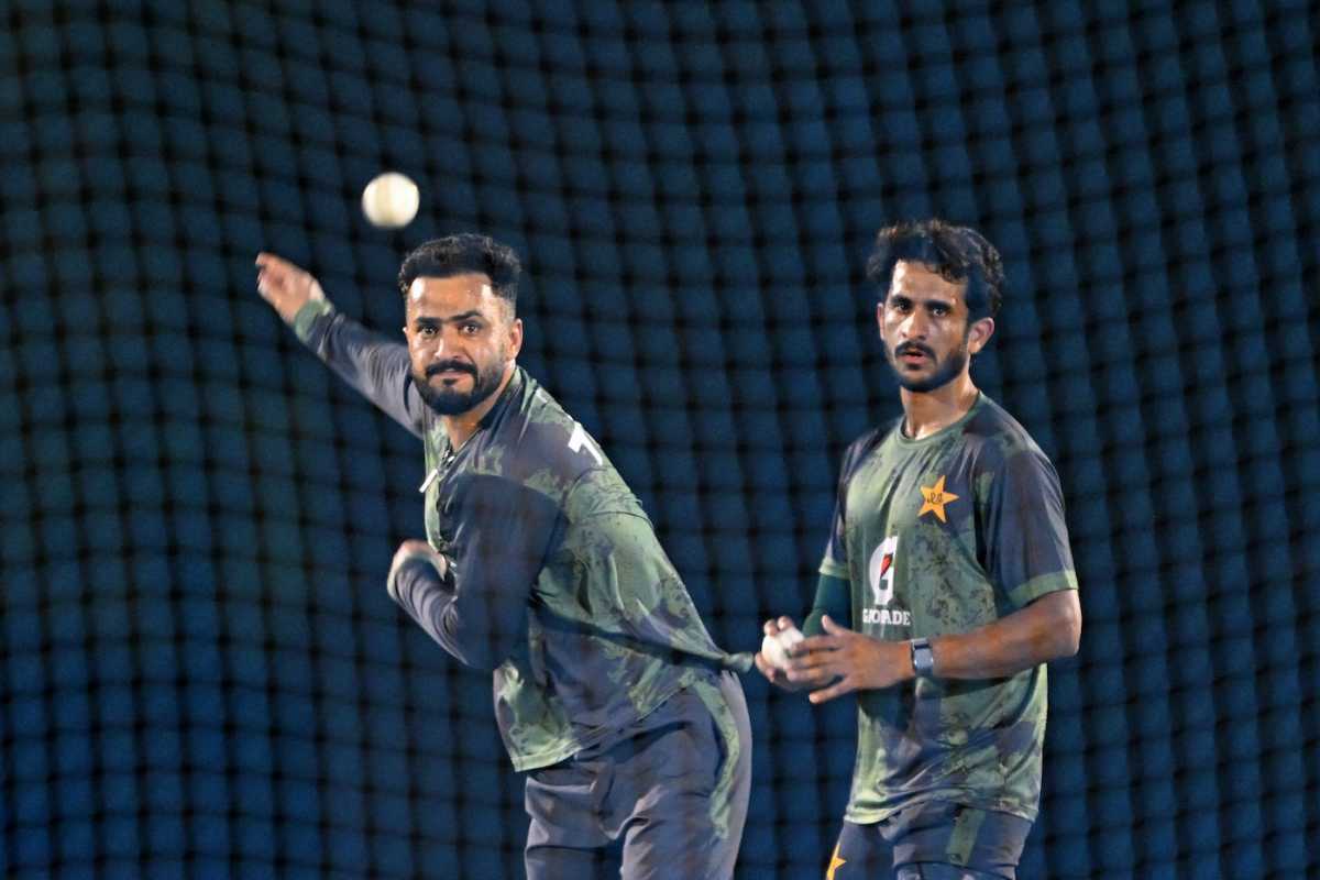 Mohammad Nawaz and Hasan Ali in the nets, Pakistan vs UAE, Men's T20 Asia Cup, Dubai, September 17, 2025