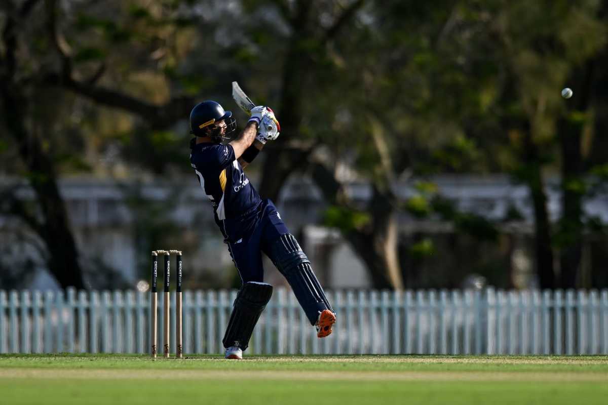 Glenn Maxwell pulls behind square, Queensland vs Victoria, One-Day Cup, Brisbane, September 17, 2025