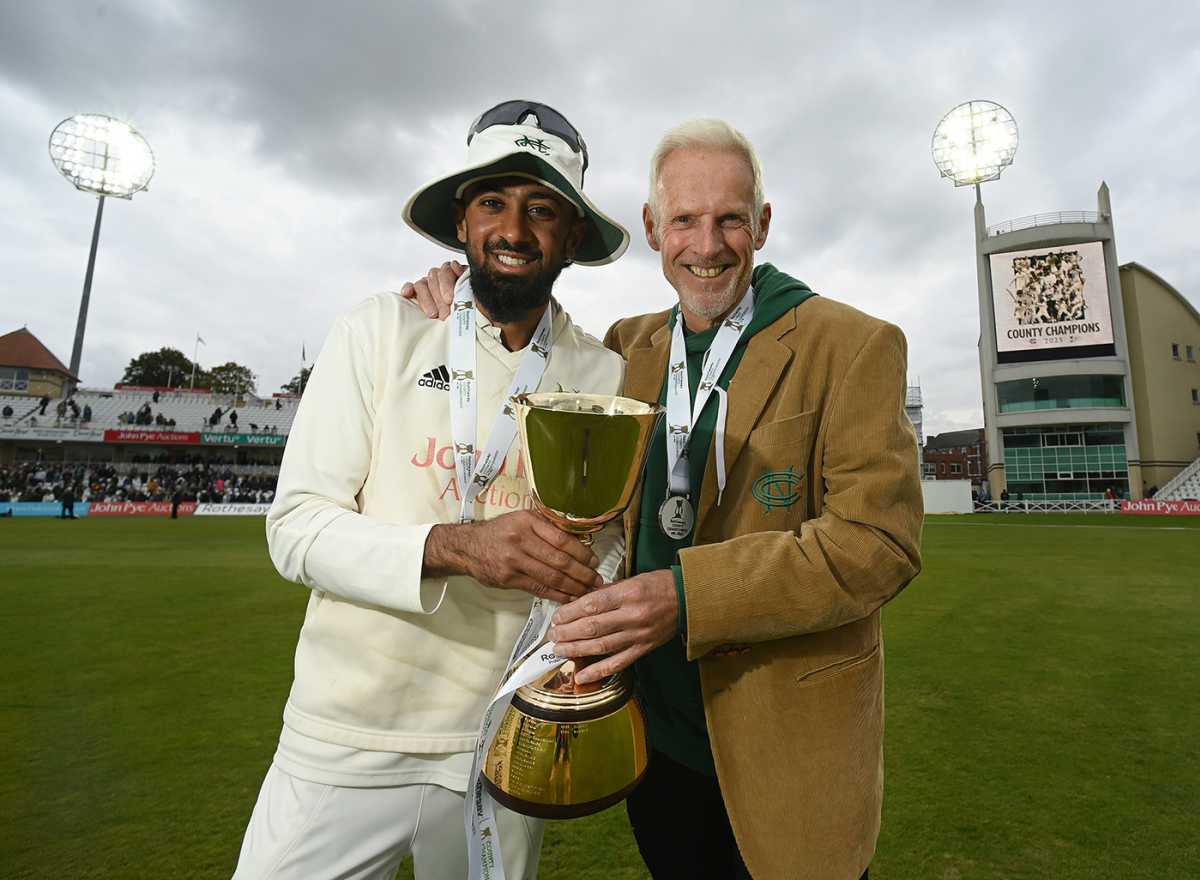 Haseeb Hameed and Peter Moores pose with the County Championship trophy, Nottinghamshire vs Warwickshire, County Championship, Division One, Trent Bridge, September 26, 2025