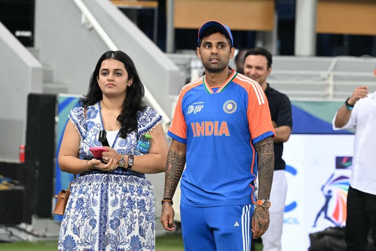 Suryakumar Yadav with his wife after India won the final, India vs Pakistan, Asia Cup final, Dubai, September 28, 2025