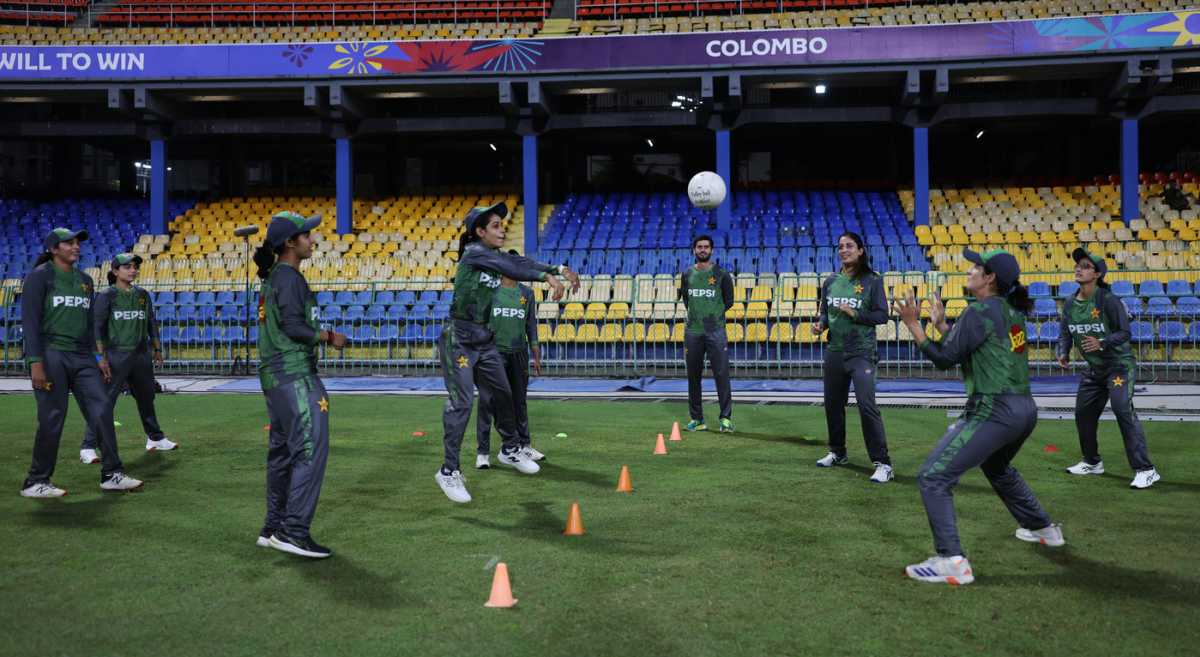 The Pakistan players warm up ahead of their opening match, Colombo, October 1, 2025