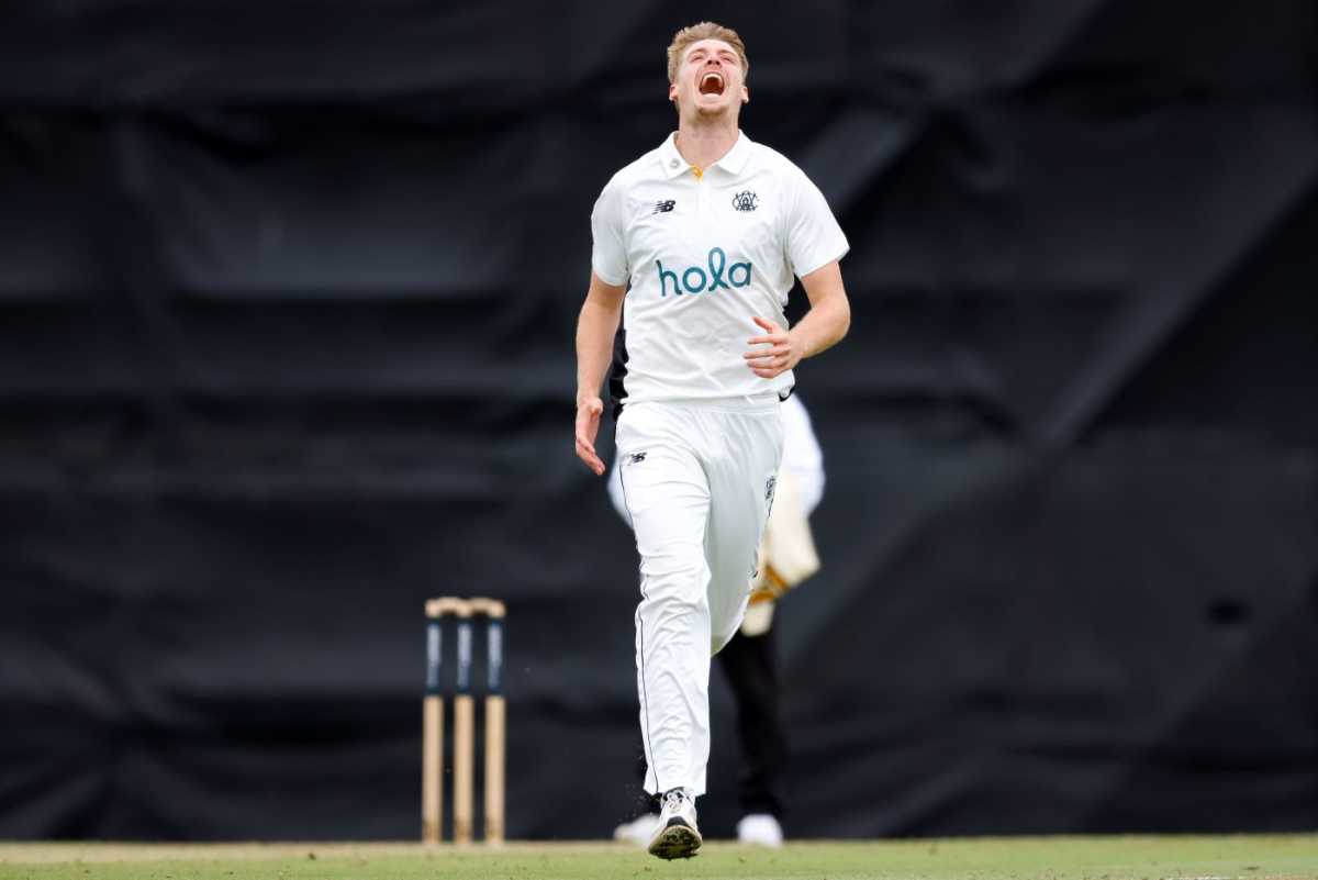 Cameron Green celebrates a wicket in his first over, Western Australia vs New South Wales, Sheffield Shield, WACA, October 5, 2025