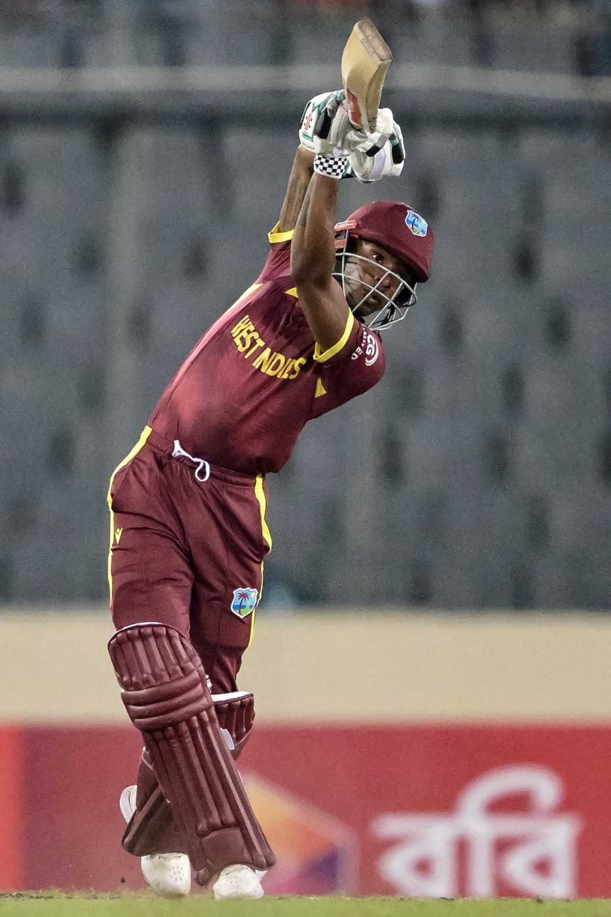Alick Athanaze goes aerial, Bangladesh vs West Indies, 2nd ODI, Mirpur, October 21, 2025