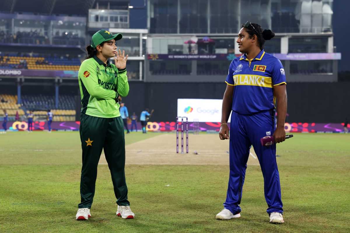 Fatima Sana and Chamari Athapaththu at the toss, Sri Lanka vs Pakistan, Women's ODI World Cup, Colombo, October 24, 2025