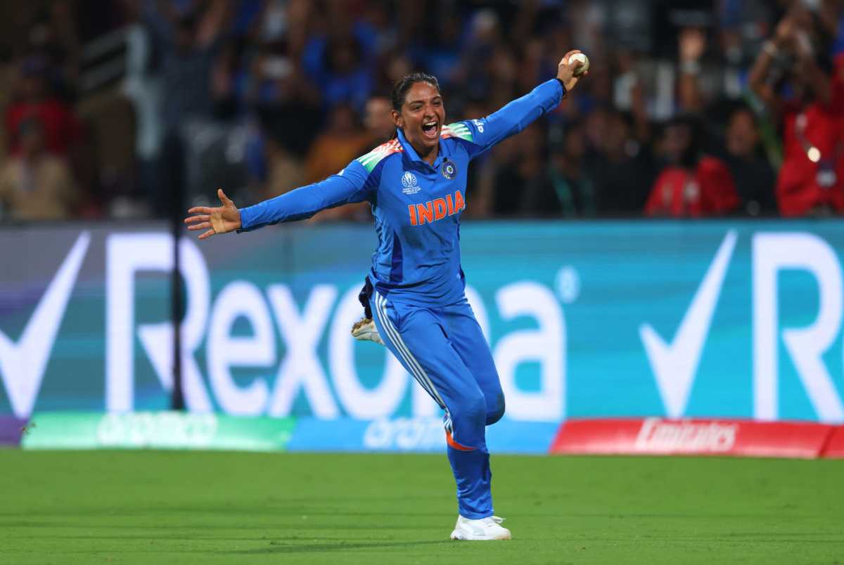 Harmanpreet Kaur sprints off after taking the final catch of the tournament, India vs South Africa, Women's World Cup final, Navi Mumbai, November 2, 2025 