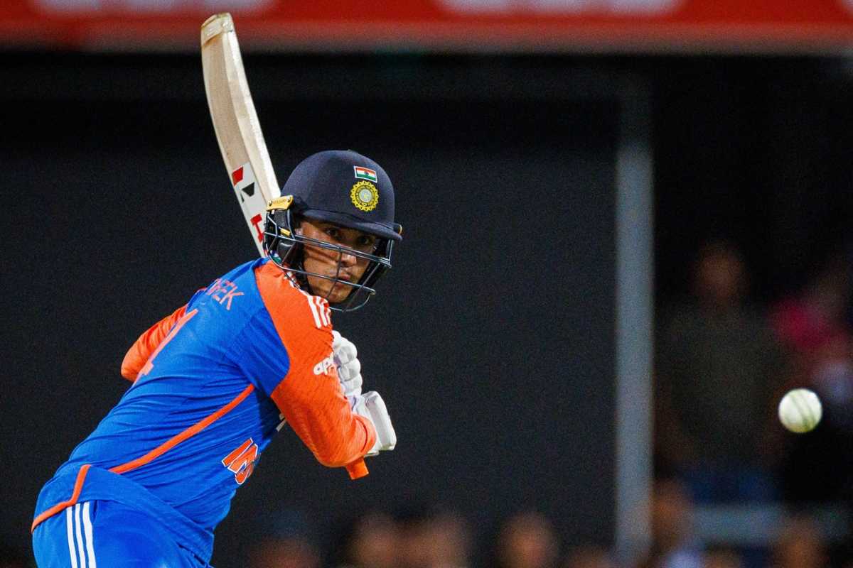 Abhishek Sharma shapes to hit out, Australia vs India, 5th T20I, Brisbane, November 8, 2025