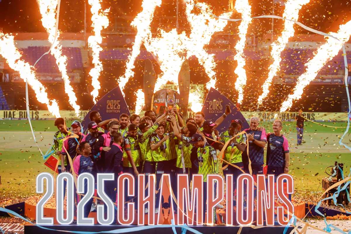 UAE Bulls were crowned the Abu Dhabi T10 champions, UAE Bulls vs Aspin Stallions, Abu Dhabi T10, final, Abu Dhabi, November 30, 2025
