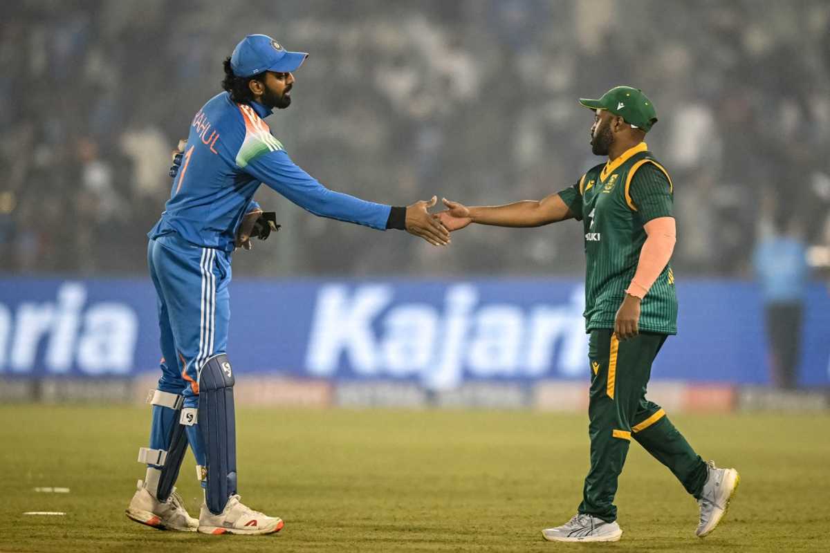 KL Rahul and Temba Bavuma shake hands after the match, India vs South Africa, 2nd ODI, Raipur, December 3, 2025