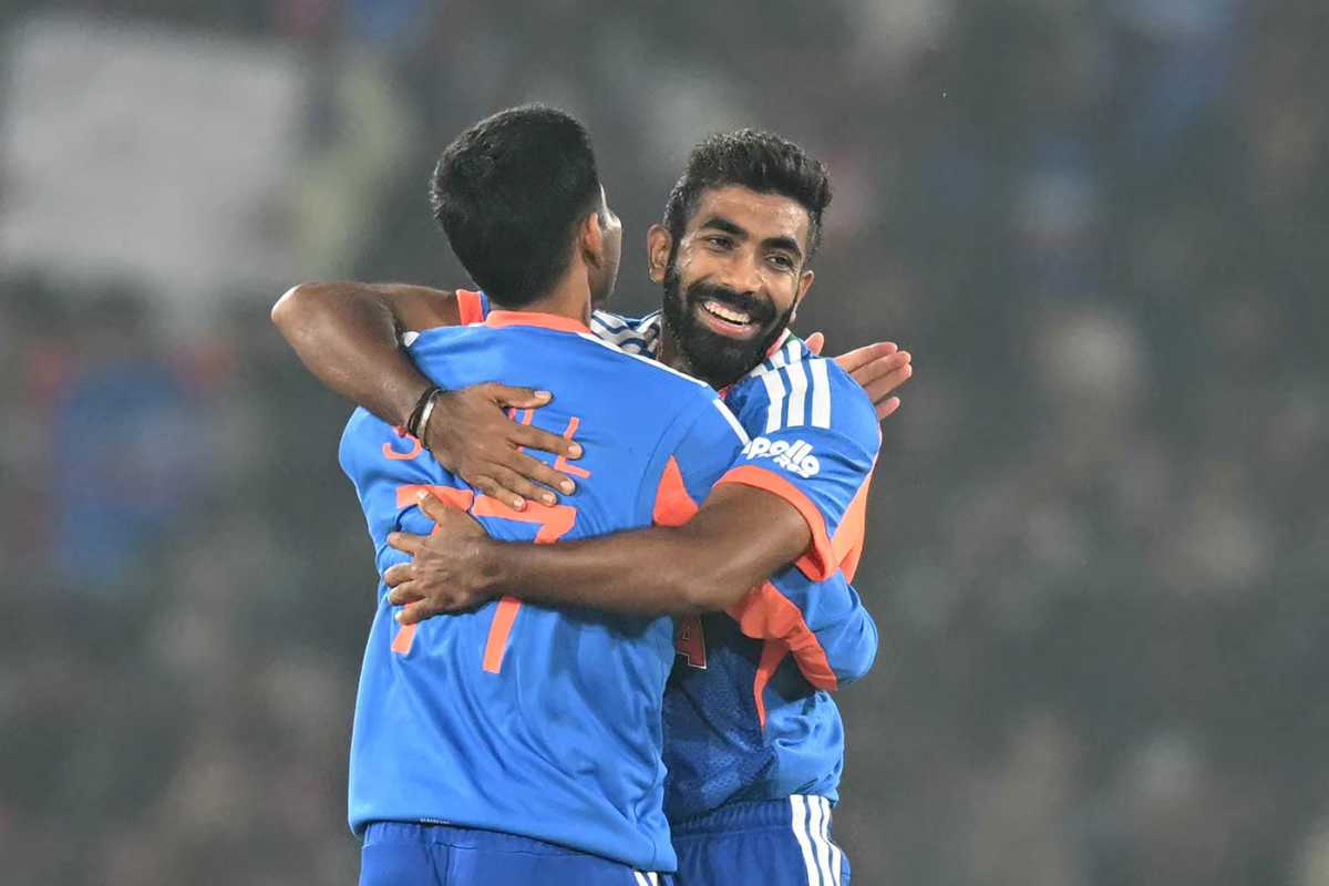 Jasprit Bumrah embraces his captain, India vs South Africa, 1st T20I, Cuttack, December 9, 2025
