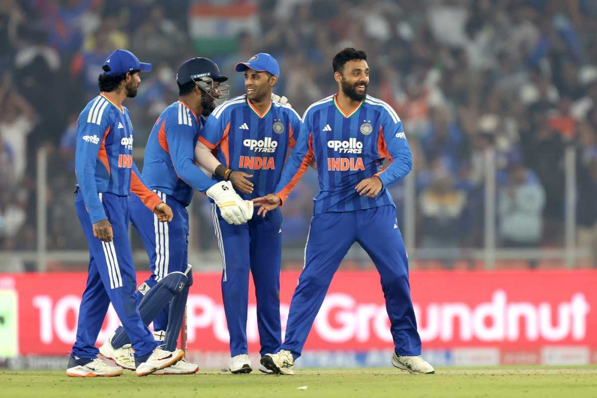 Varun Chakravarthy took two wickets in two overs to dent South Africa India vs South Africa, 5th T20I, Ahmedabad, December 19, 2025