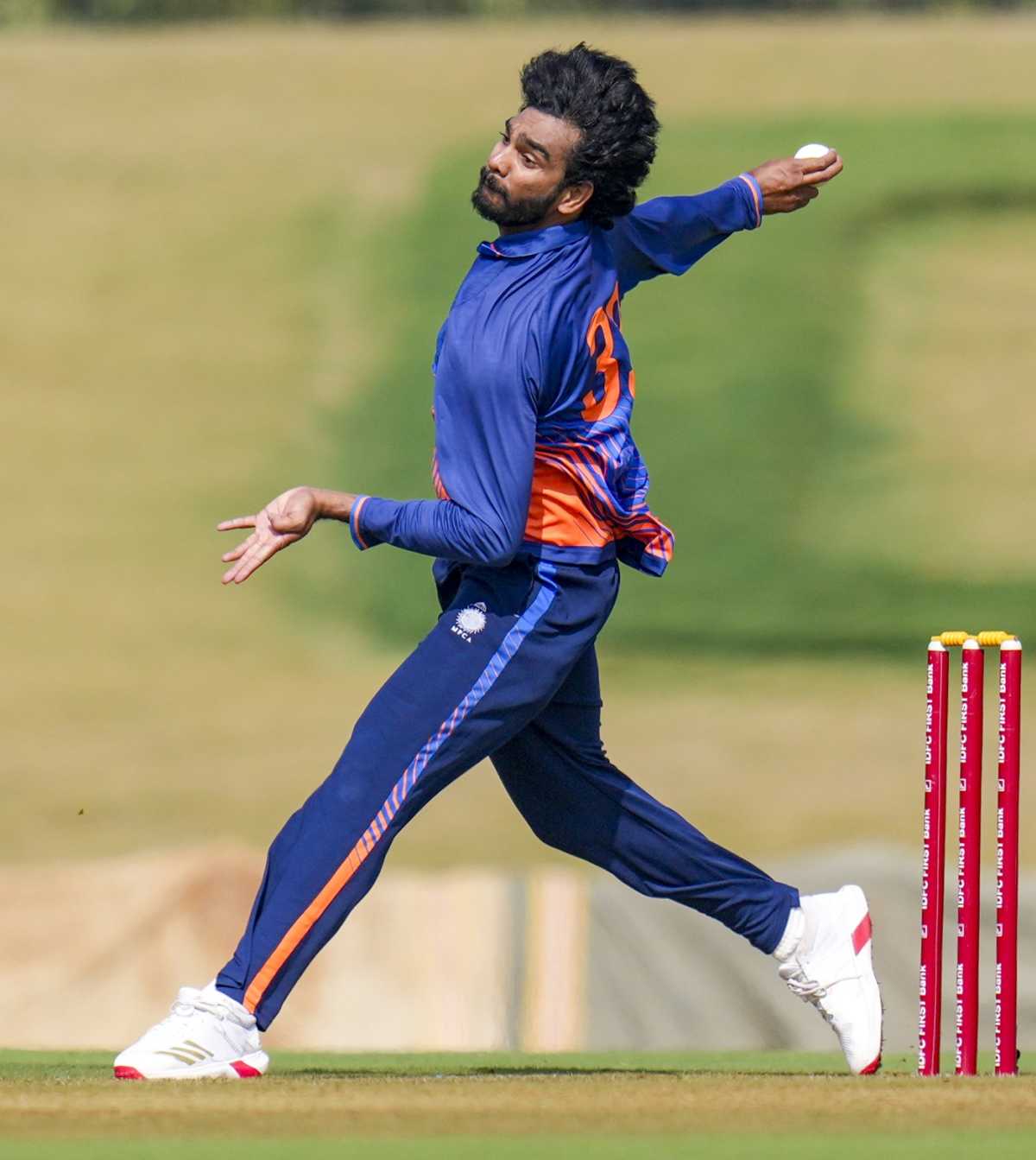 Venkatesh Iyer bowls, Madhya Pradesh vs Punjab, Vijay Hazare Trophy 2025-26, Bengaluru, January 13, 2026