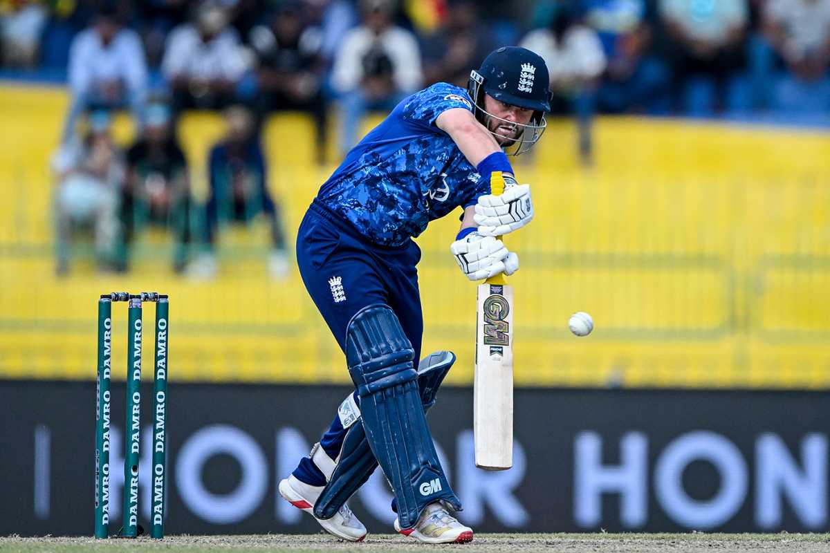 Ben Duckett pushes forward in defence, Sri Lanka vs England, 3rd ODI, Colombo, January 27, 2026