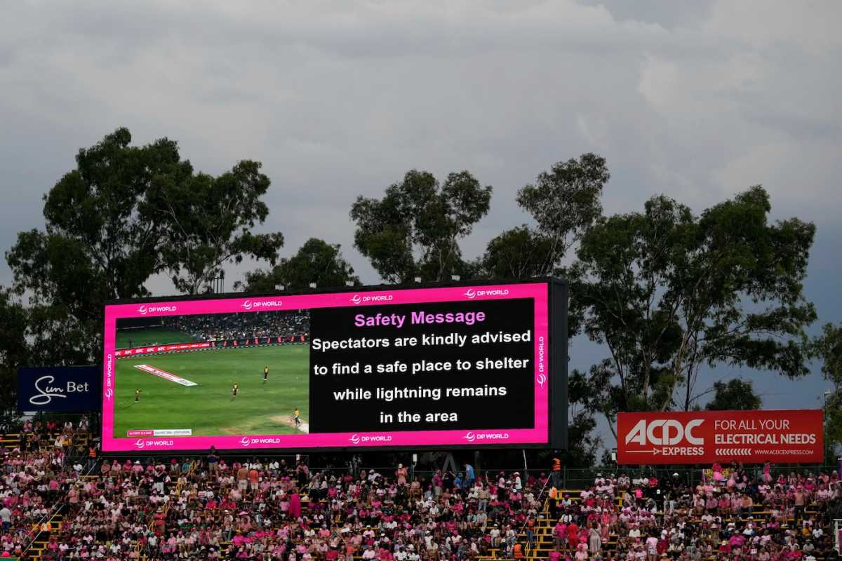 A safety message was displayed for a lightning threat, South Africa vs West Indies, 3rd T20I, Johannesburg, January 31, 2026