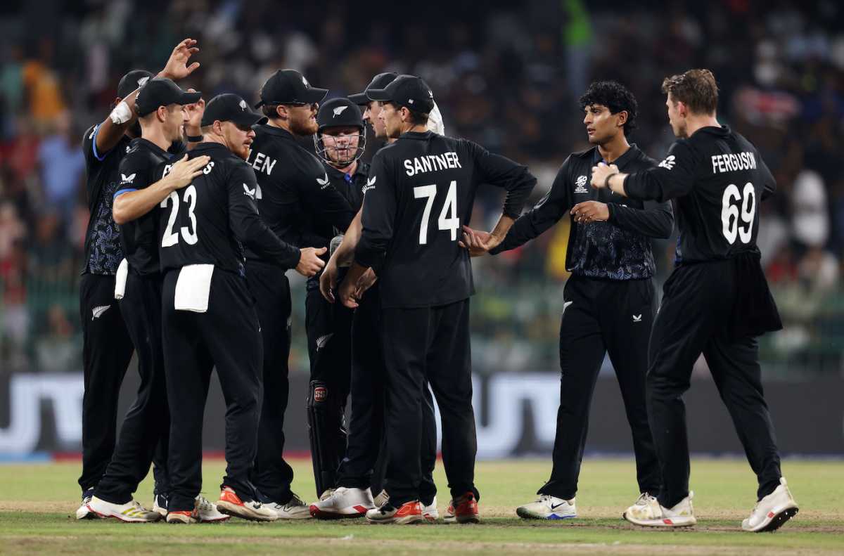 Rachin Ravindra had Jacob Bethell caught at deep midwicket, New Zealand vs England, Super Eight, ICC Men's T20 World Cup, R Premadasa Stadium, Colombo, February 27, 2026