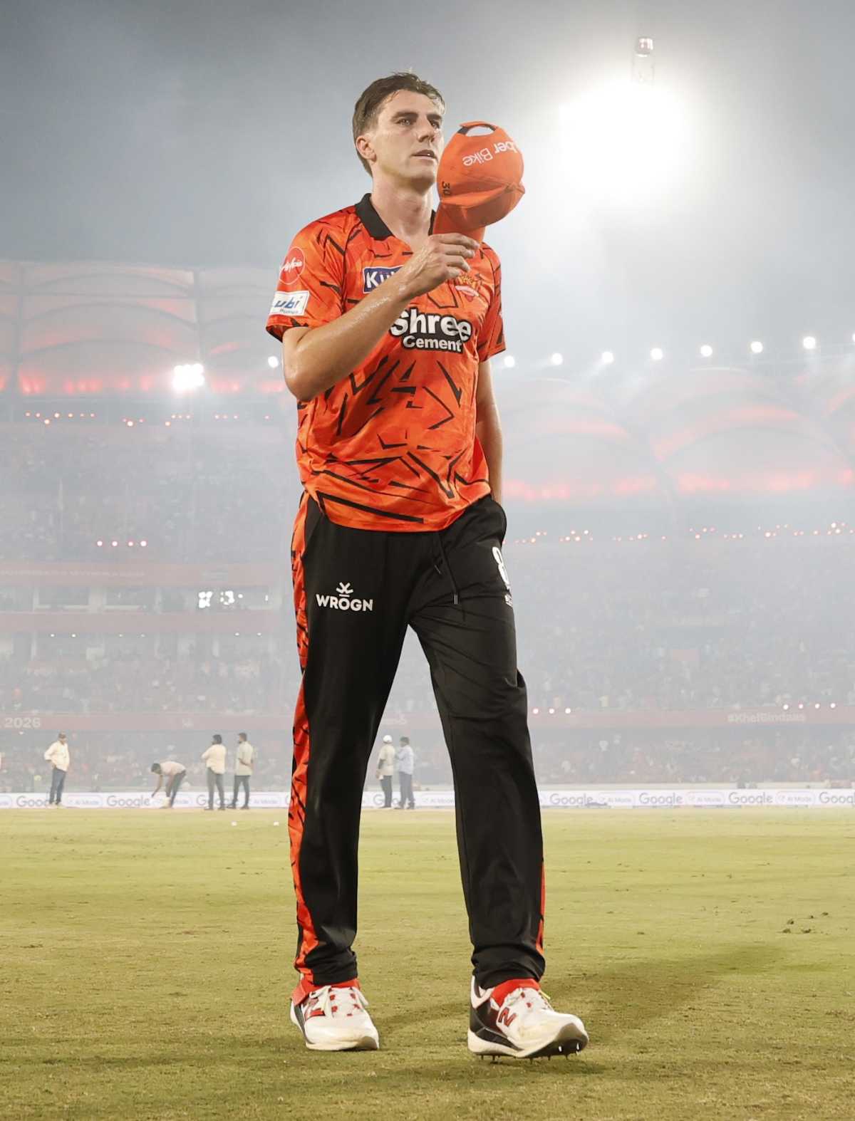 Pat Cummins leaves the field after the win, Sunrisers Hyderabad vs Punjab Kings, IPL 2026, Hyderabad, May 6, 2026