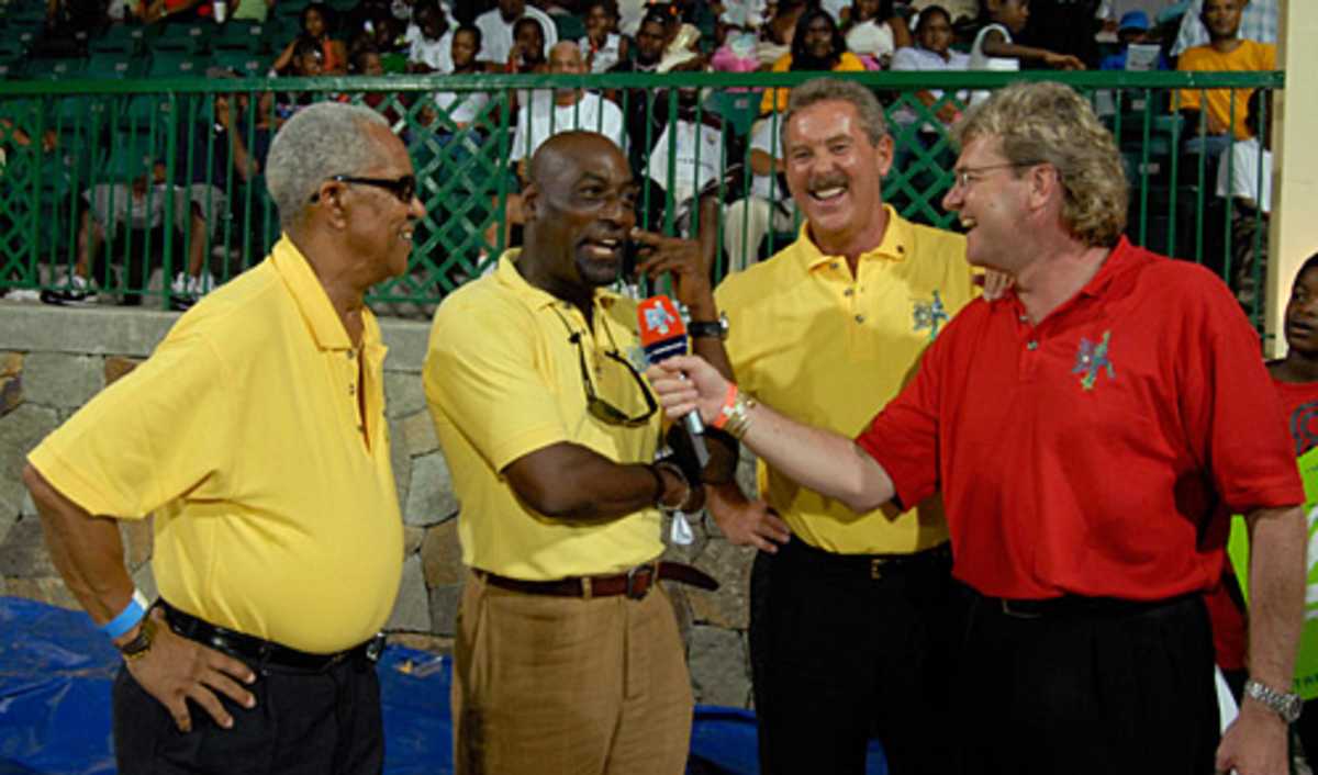 Sir Viv Richards, Sir Garry Sobers and Allen Stanford share a light moment with Mike Haysman