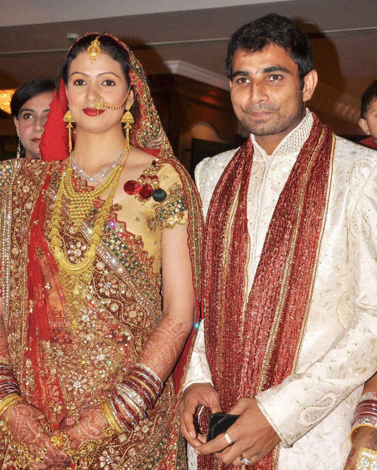 Mohammed Shami with his bride, Hasin Jahan | ESPNcricinfo.com