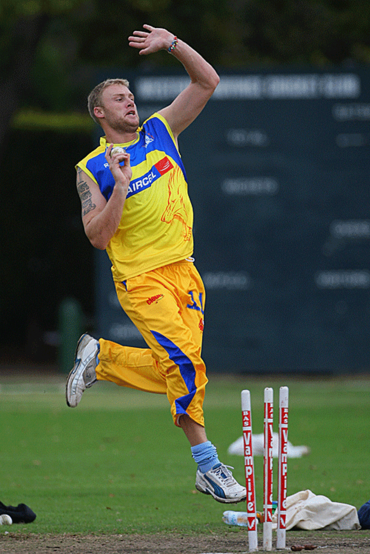 andrew-flintoff-prepares-to-send-one-down-espncricinfo