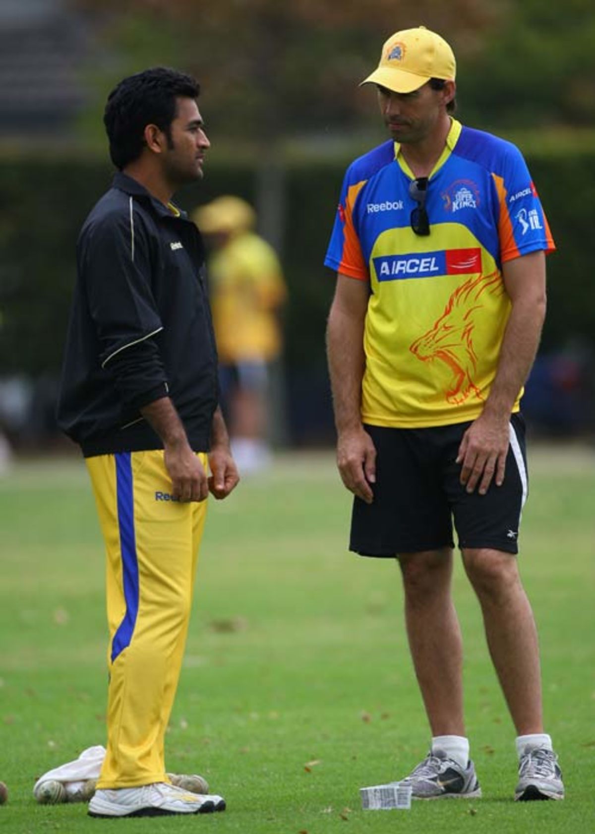 MS Dhoni and Stephen Fleming chat during a Chennai Super Kings training session, Cape Town, April 16, 2009