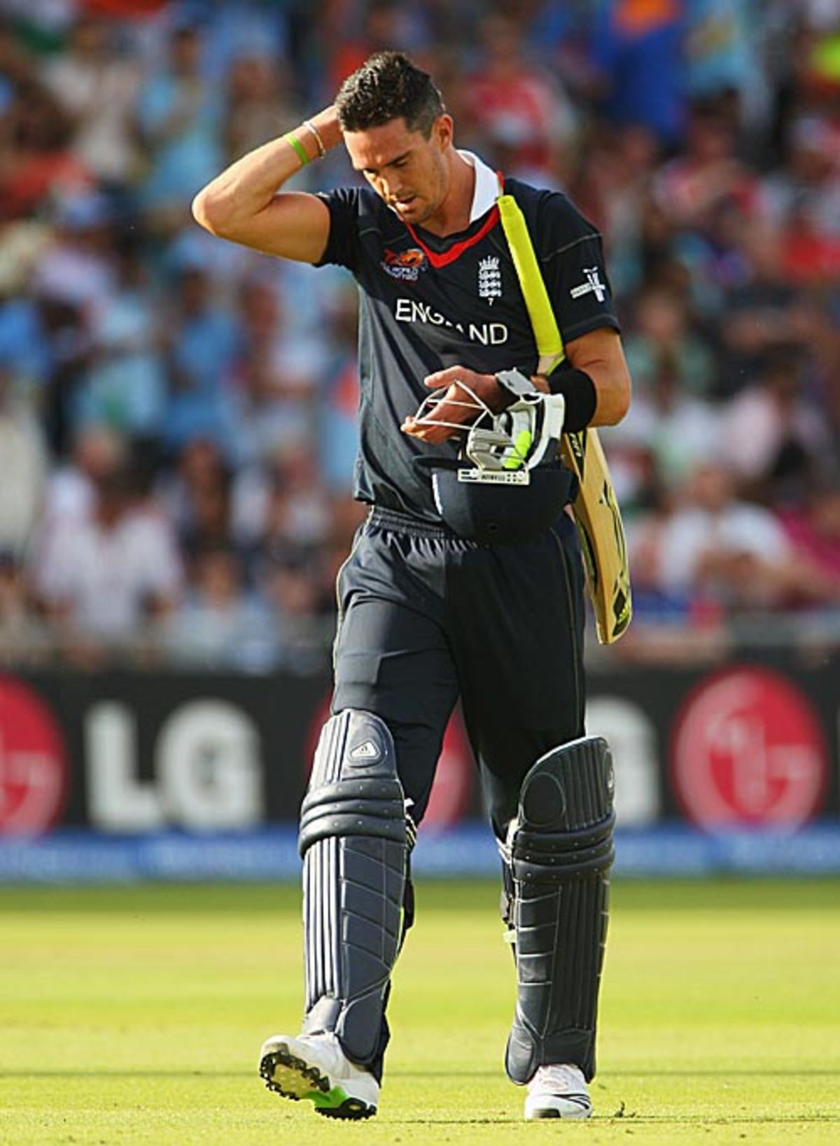 Kevin Pietersen heads back after making 46 | ESPNcricinfo.com