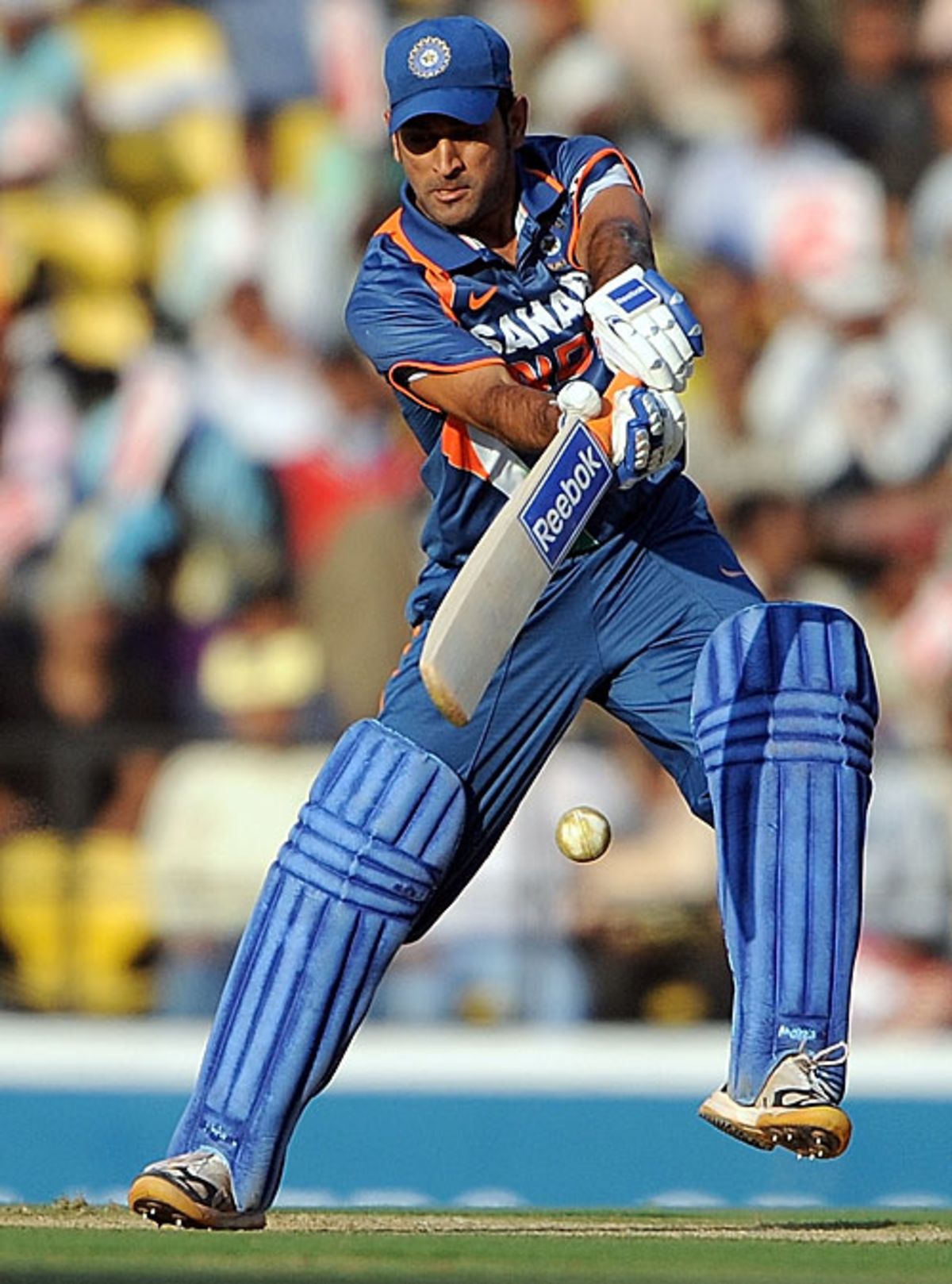 MS Dhoni goes over the top | ESPNcricinfo.com