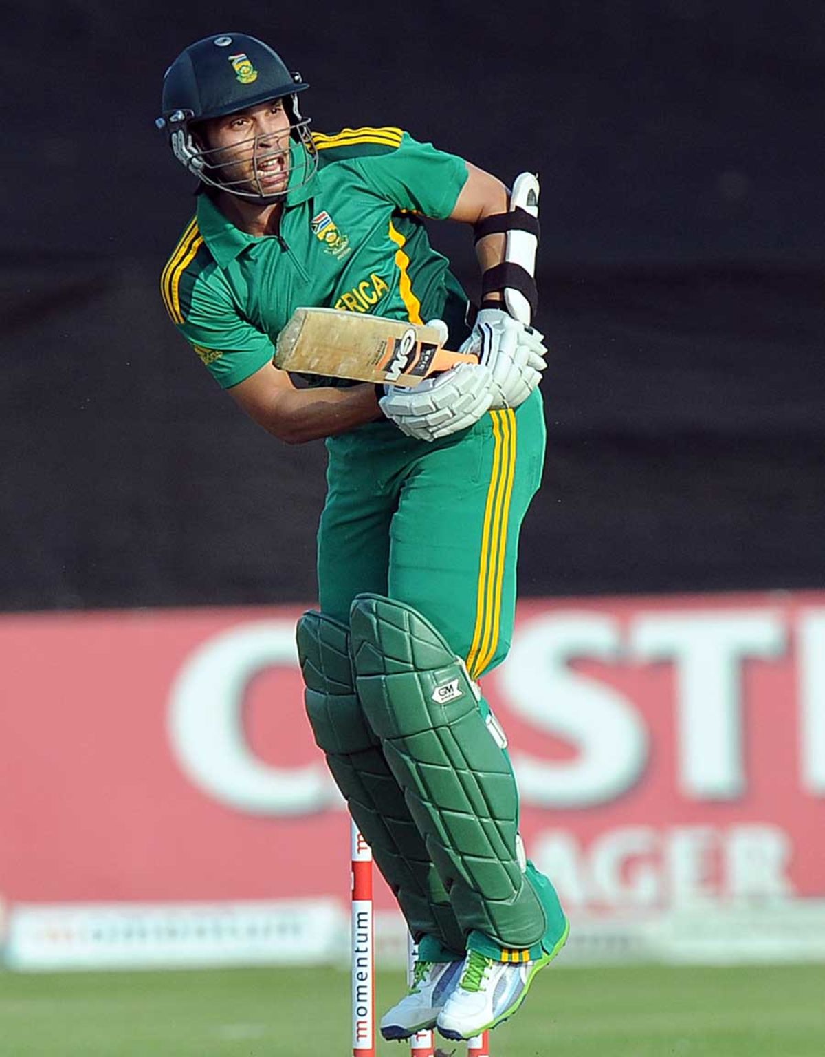 Farhaan Behardien added 87 for the fourth wicket with AB de Villiers ...