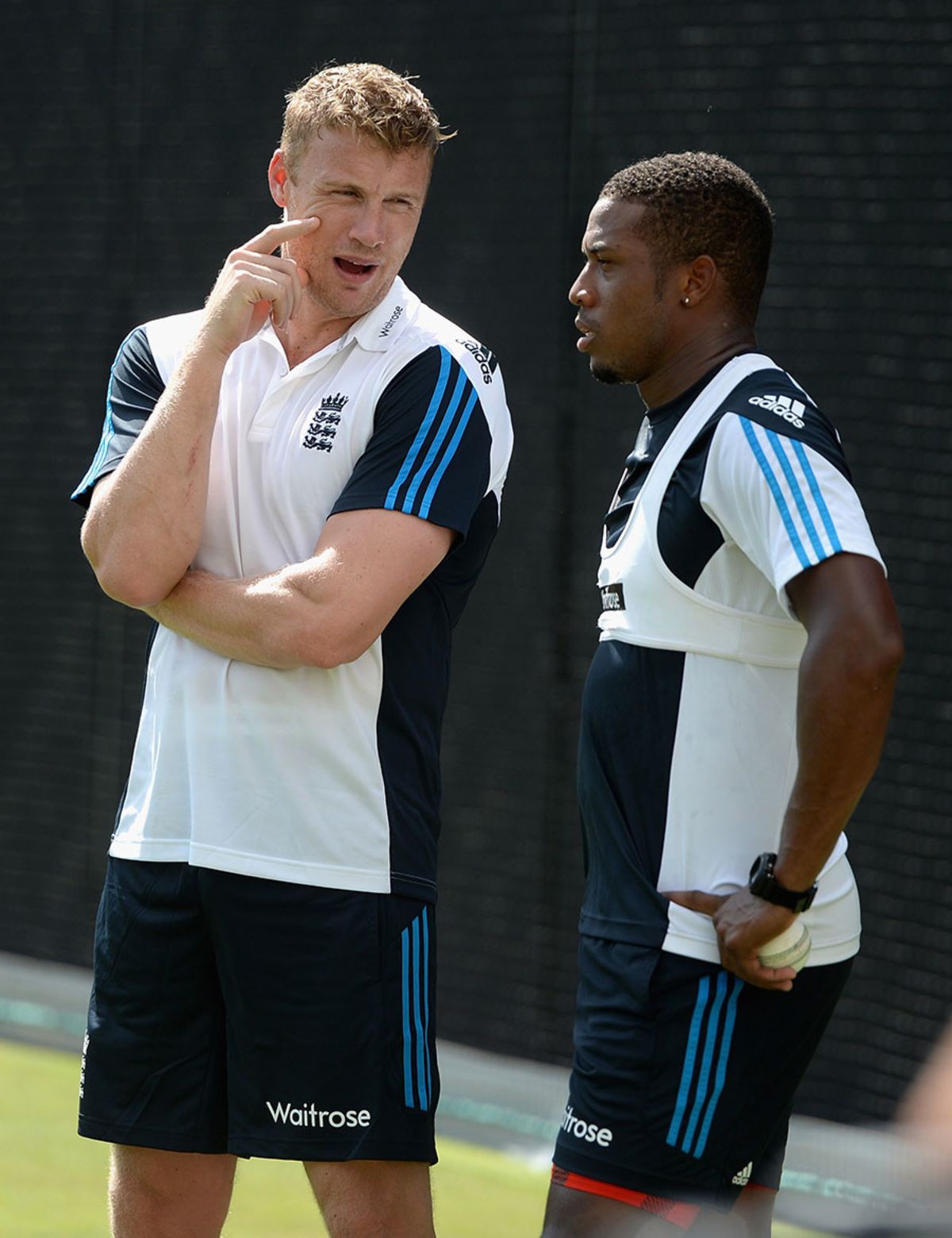 Andrew Flintoff passes on his boxing knowledge | ESPNcricinfo.com