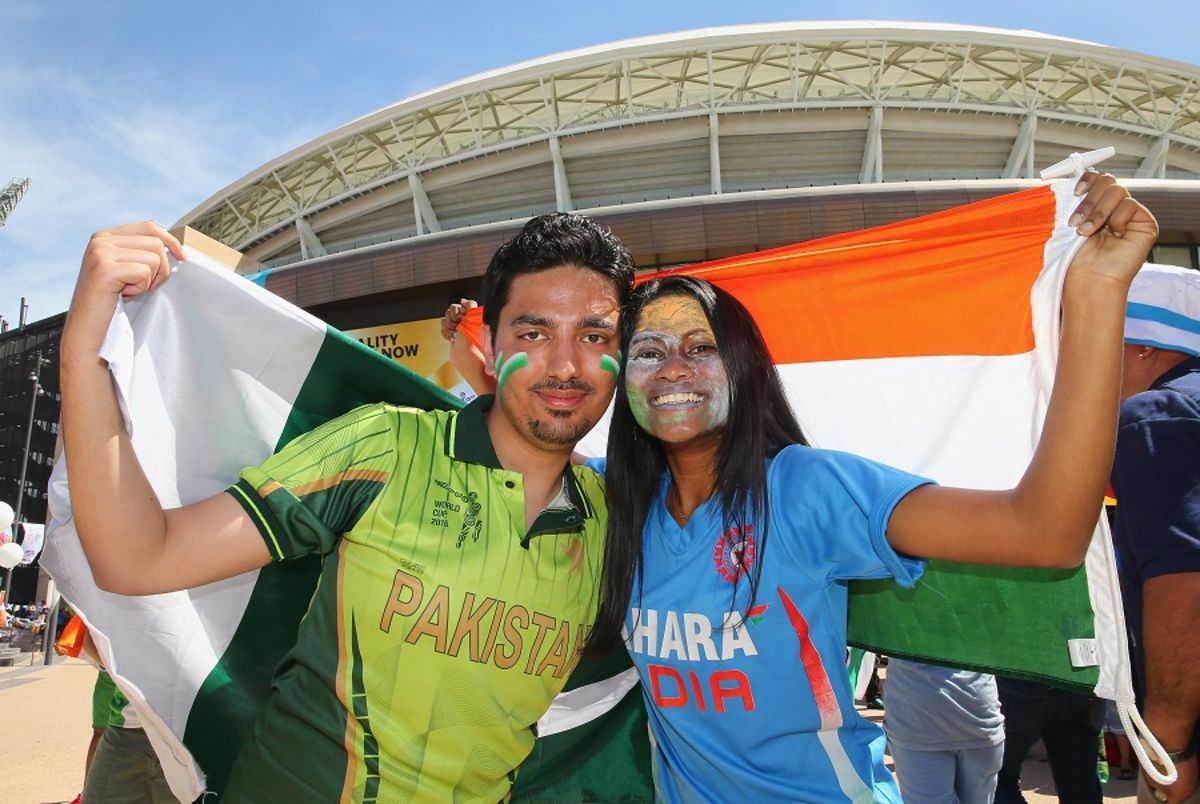 heady-cocktail-this-a-pakistani-fan-and-an-indian-fan-strike-a-pose