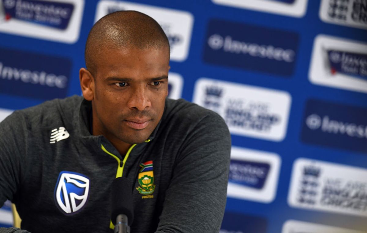 Vernon Philander talks to the media | ESPNcricinfo.com