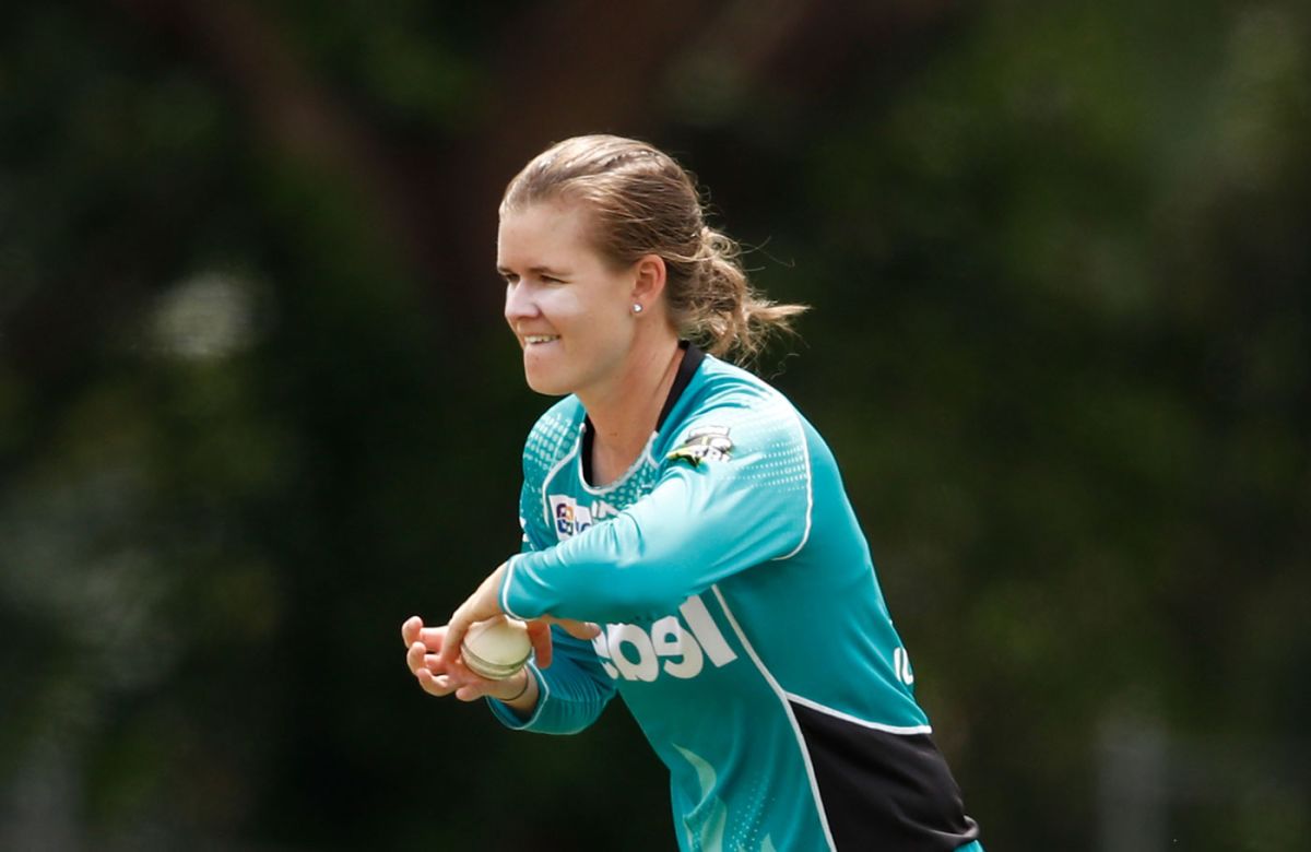Jess Jonassen Prepares To Send One Down Espncricinfo Com