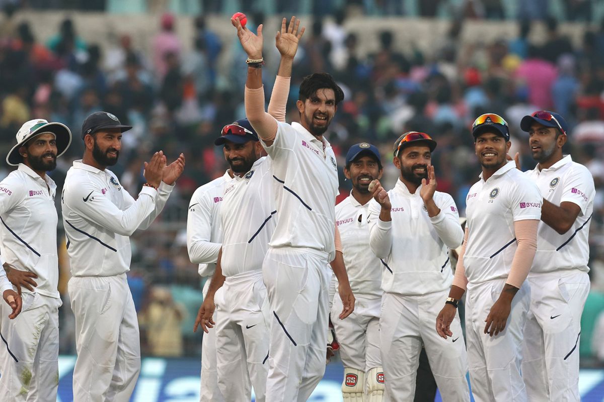 Ishant Sharma celebrates his 10th five-wicket haul in Test cricket, India v Bangladesh, 2nd Test, 1st day, Kolkata, November 22, 2019
