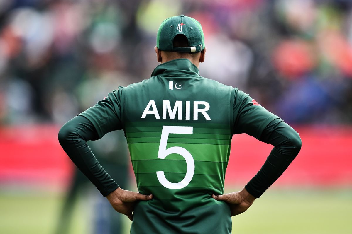 mohammad-amir-s-name-on-the-back-of-his-jersey-espncricinfo