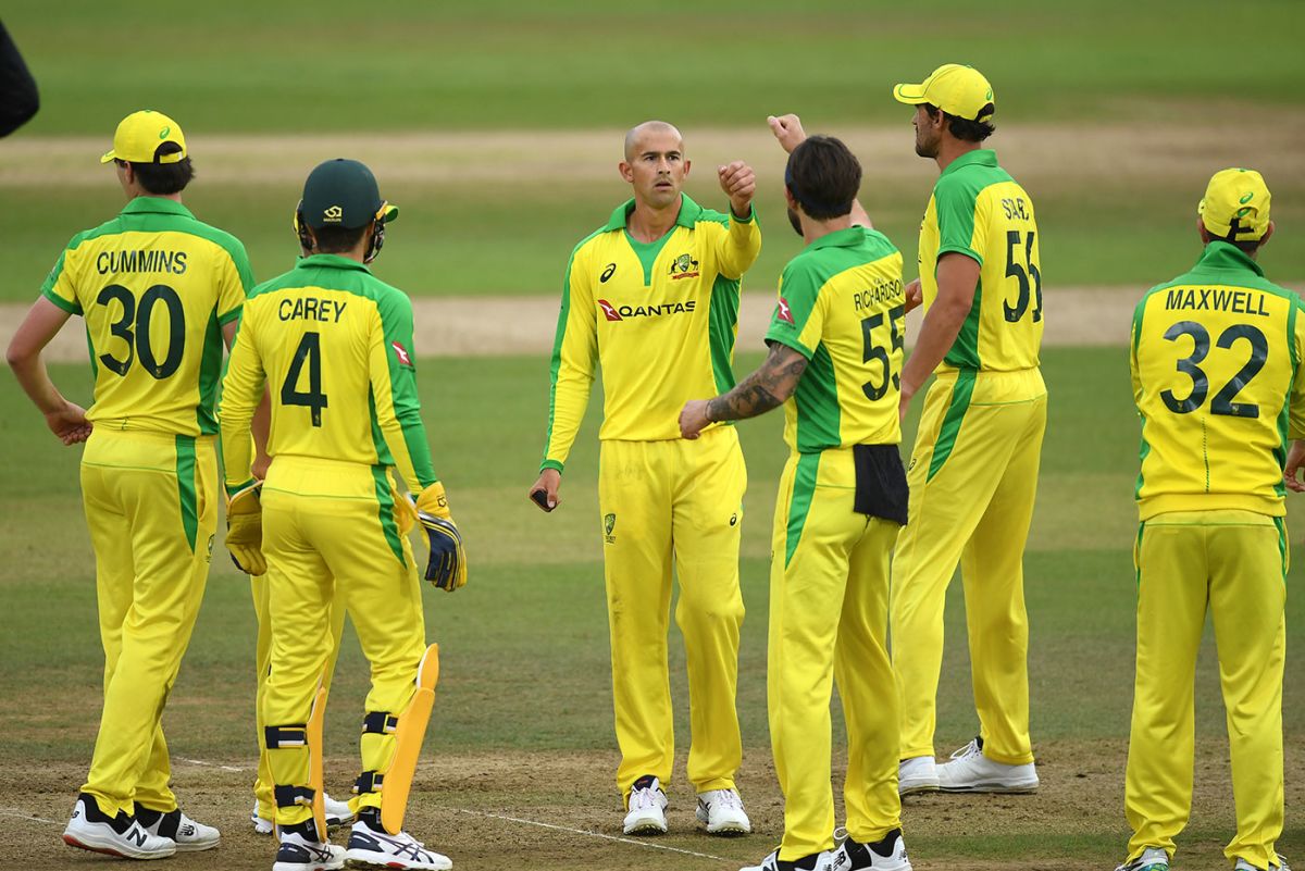 Ashton Agar gives one some air | ESPNcricinfo.com