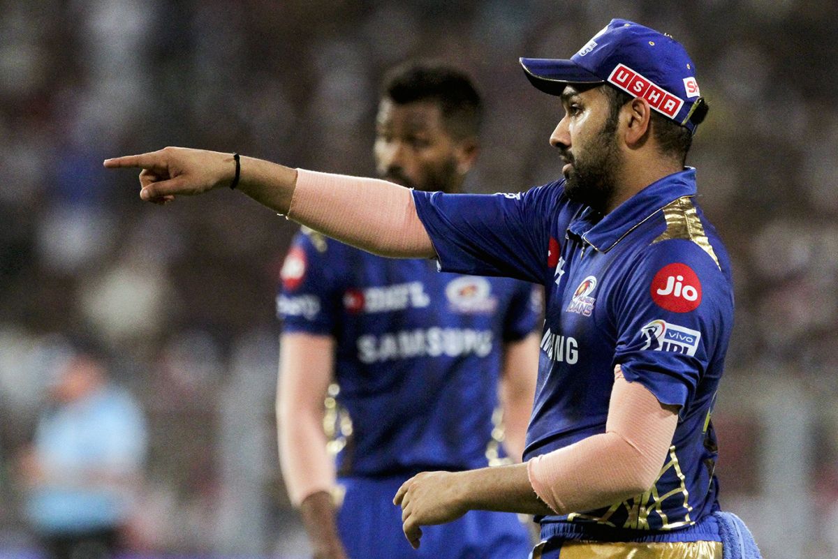 Kolkata Knight Riders' players walk around the ground greeting fans ...