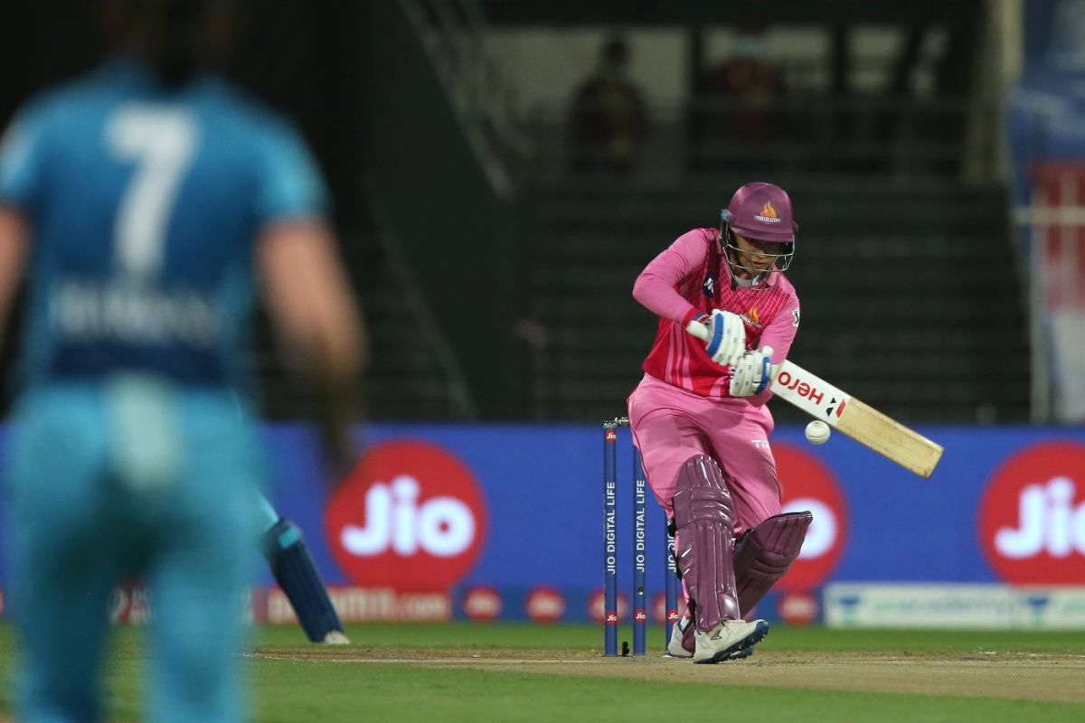 Smriti Mandhana shapes to dispatch one to the leg side