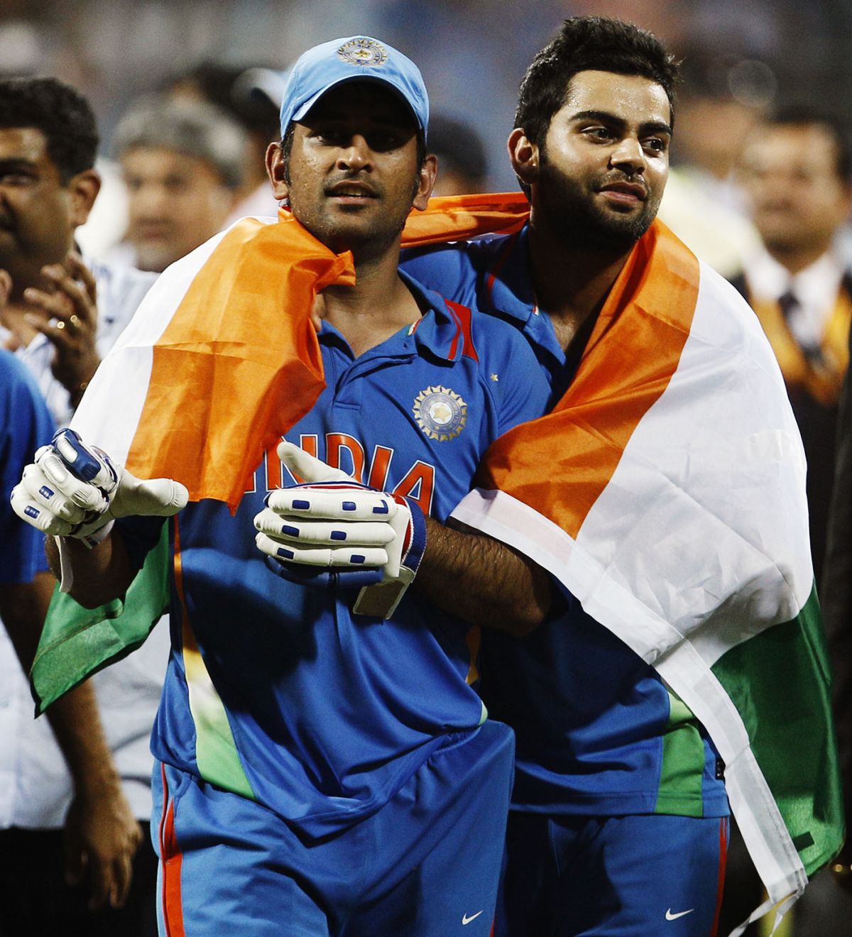 MS Dhoni and Virat Kohli with the India flag | ESPNcricinfo.com