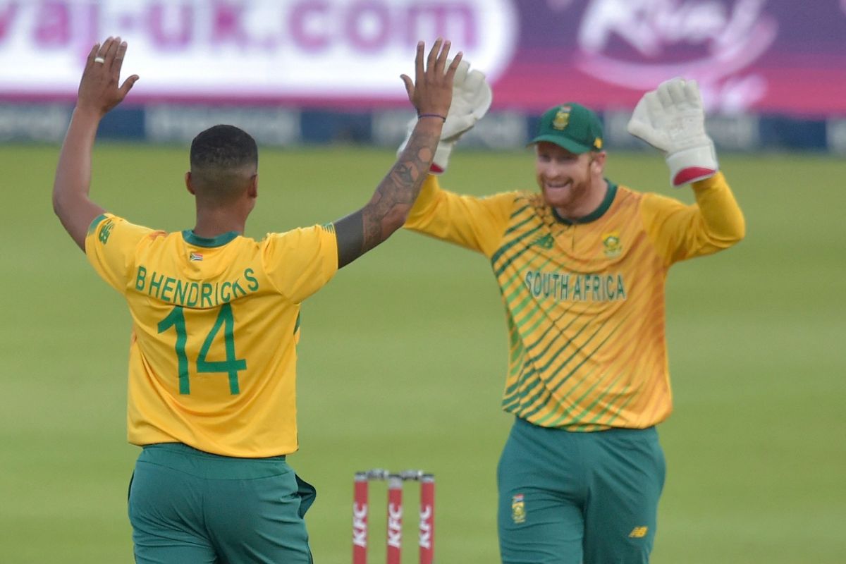 Beuran Hendricks And Heinrich Klaasen Celebrate A Wicket | ESPNcricinfo.com