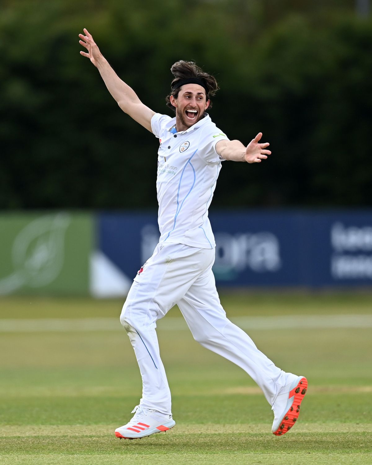 Fynn Hudson-Prentice pegged back the visitors | ESPNcricinfo.com