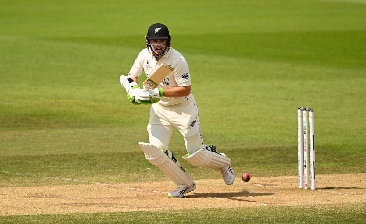 Spidercam Watches The India Slip Cordon Watching Tom Latham ...