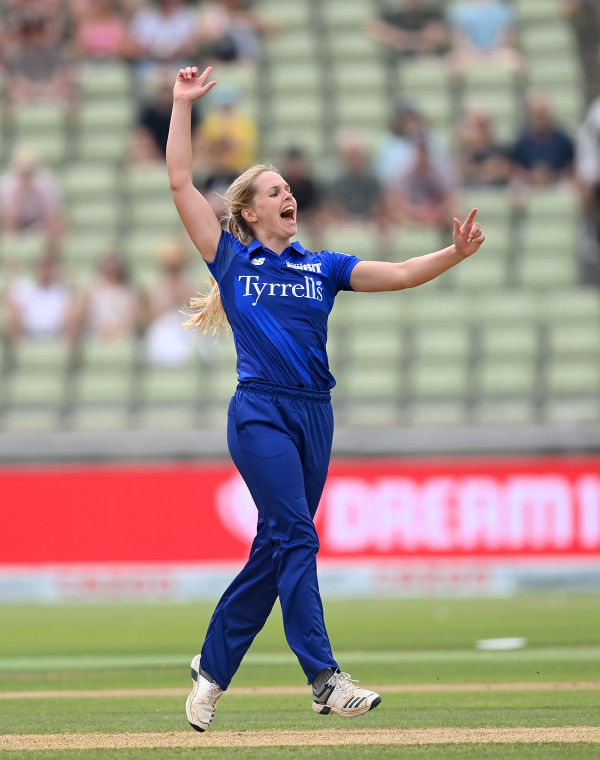 Freya Davies' slower ball did for Shafali Verma