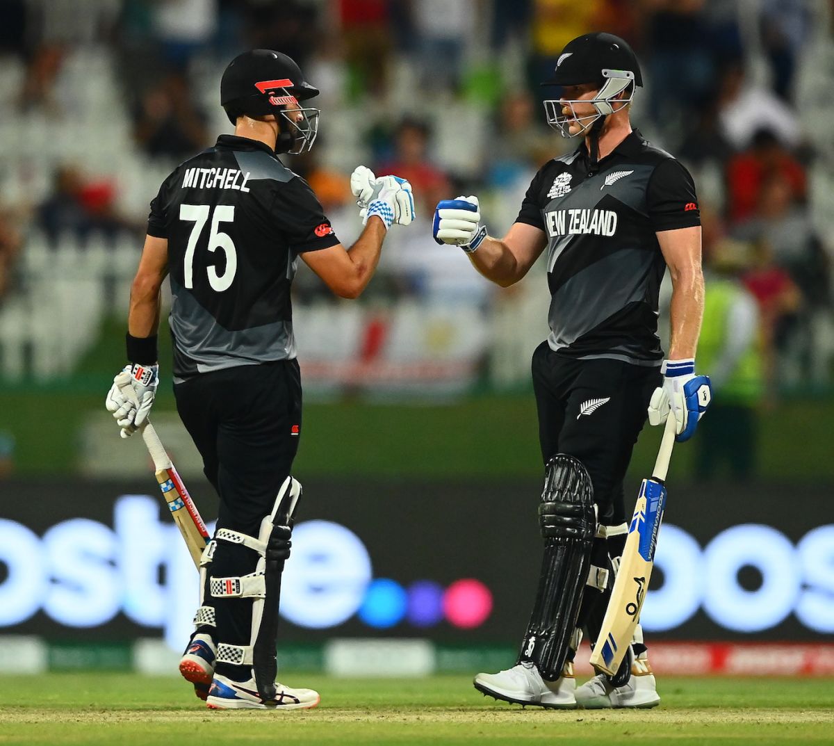 Daryl Mitchell Celebrates The Win With Mitchell Santner 